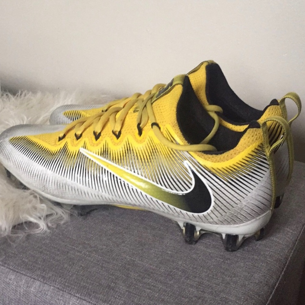 Nike Vapor Football Cleats